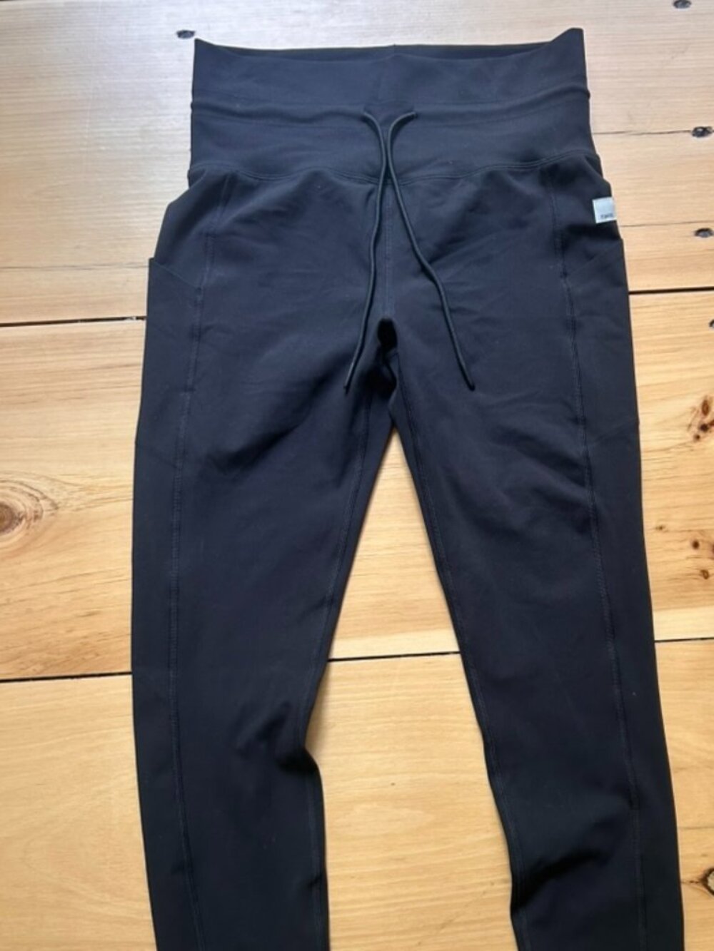Vuori draw string leggings with pockets